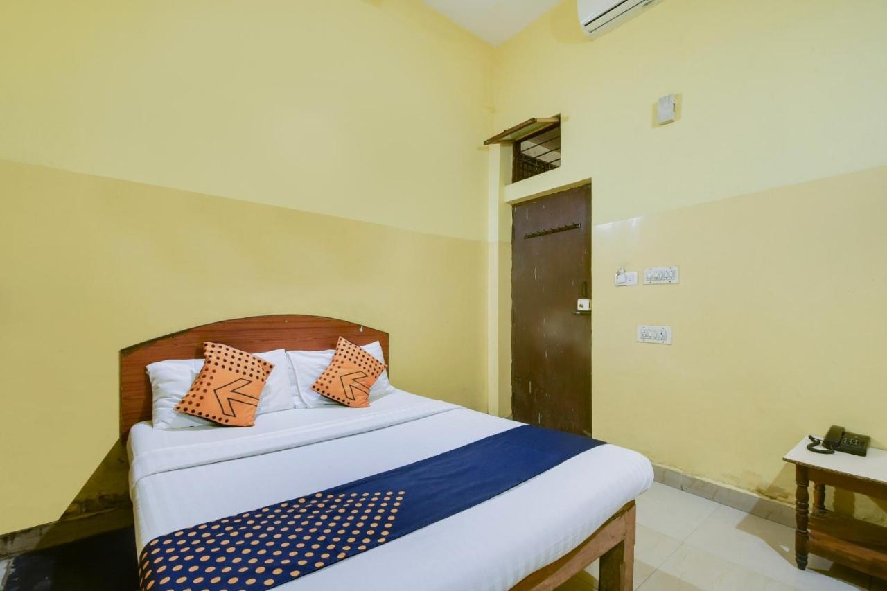 Spot On 74228 Galaxy Comforts Hotel Narasimharaja Puram Buitenkant foto